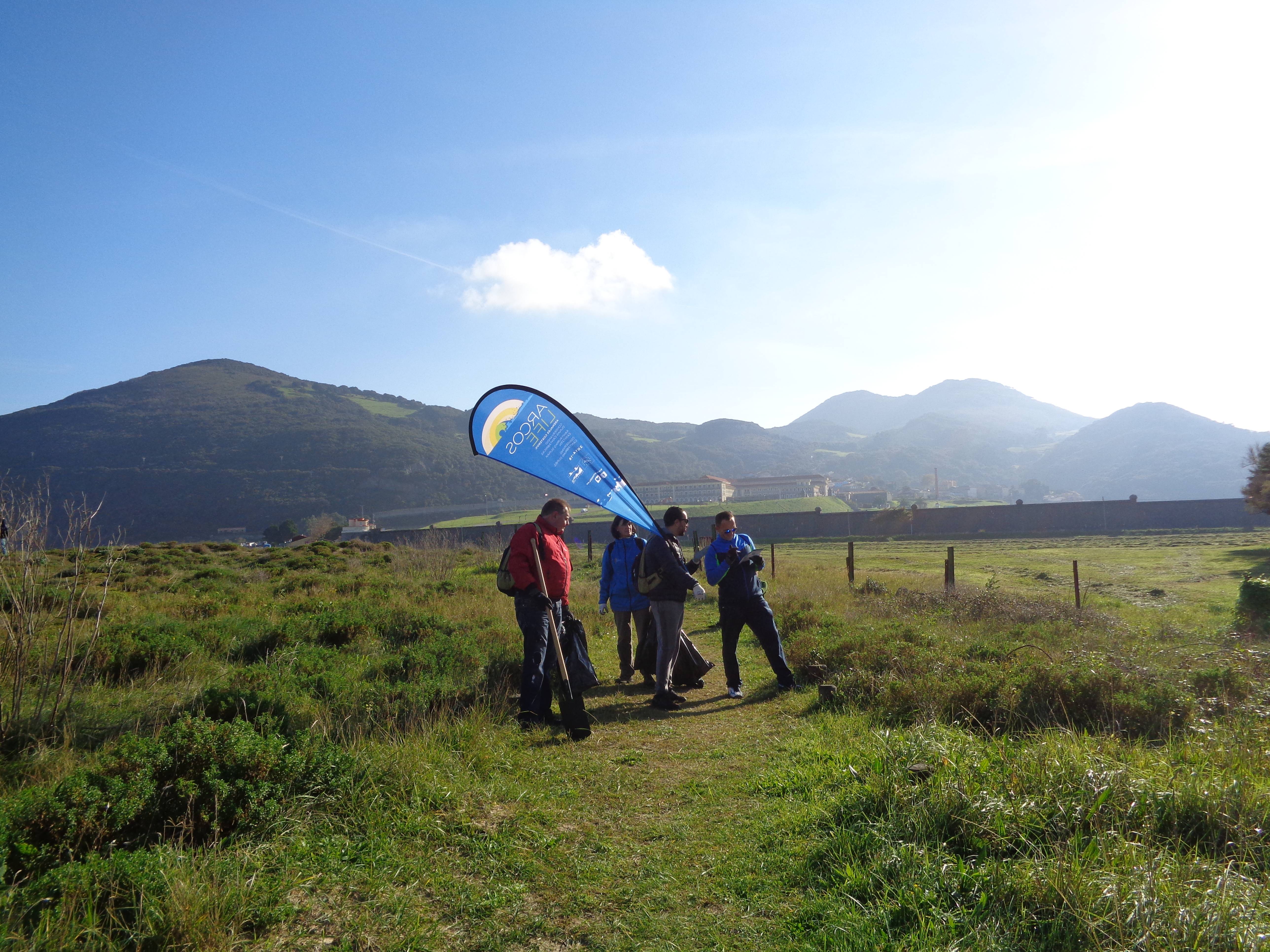 The citizen science project «International cleanup of beaches»  finds synergies with Life+ARCOS objectives with the aim of the project NACAR